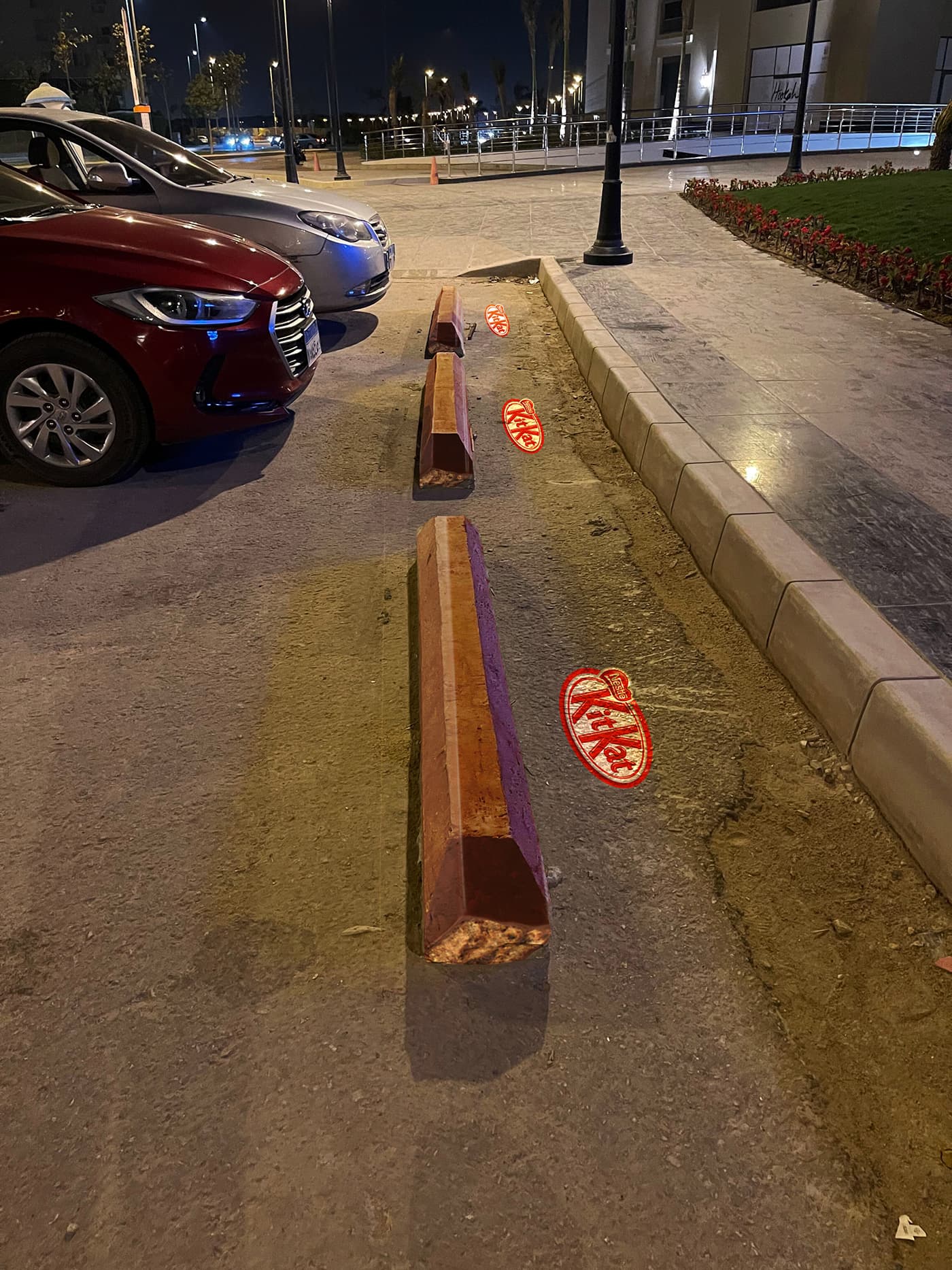 KitKat, street adv gallery image 1